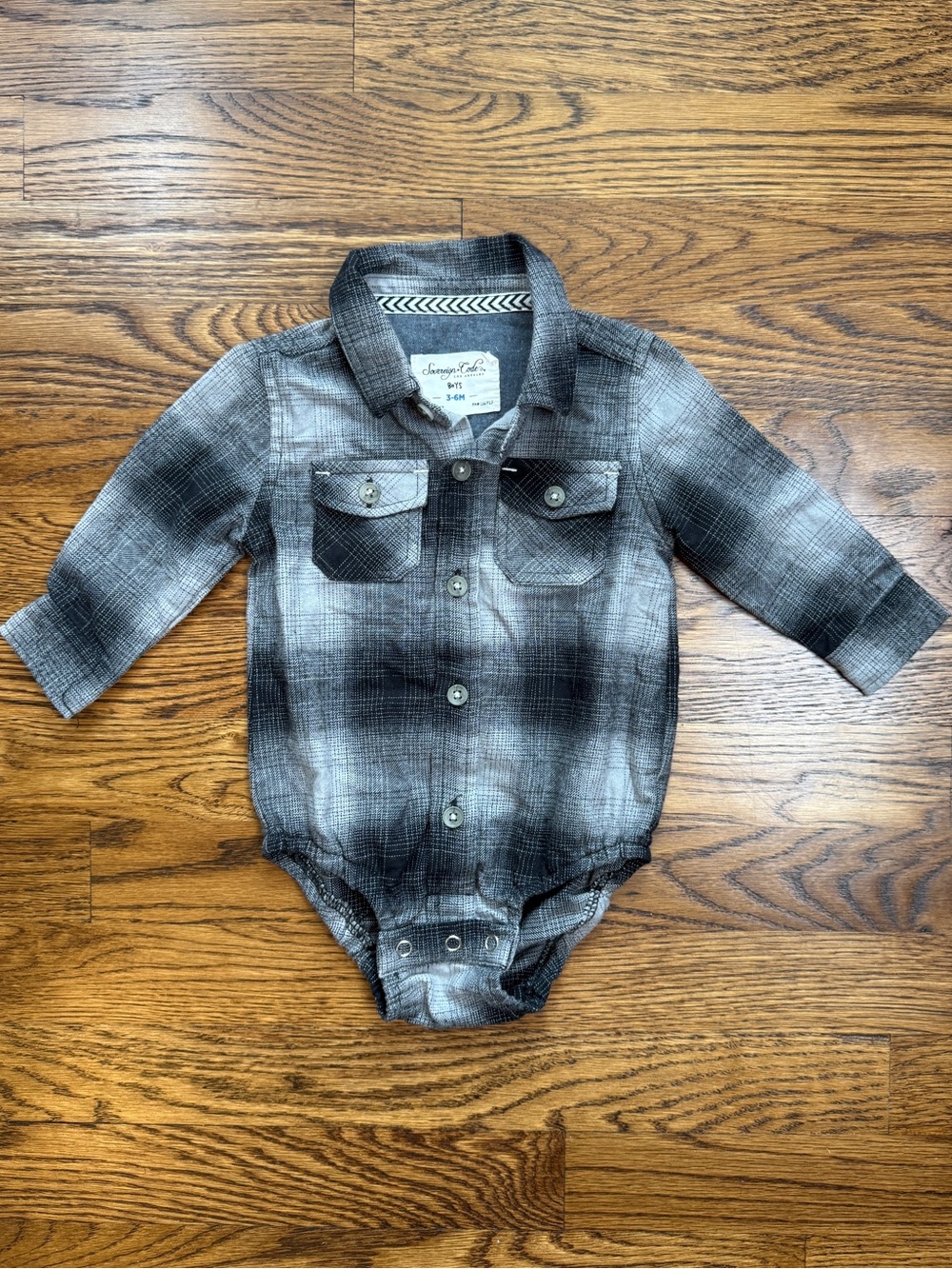 Sovereign Code Los Angeles Baby Boy Gray Plaid Baby One-Piece Bodysuit 3-6 Mths